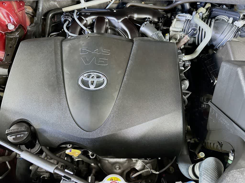 Thumbnail: 2018 Toyota Highlander - 9