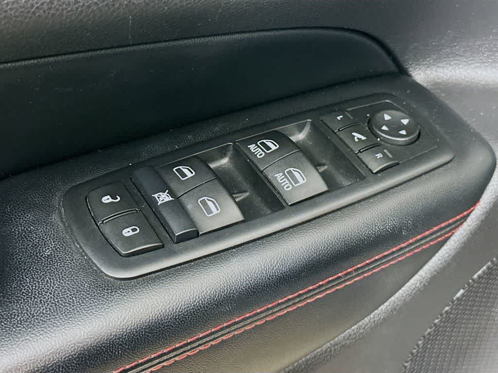 Thumbnail: 2017 Jeep Grand Cherokee - 30