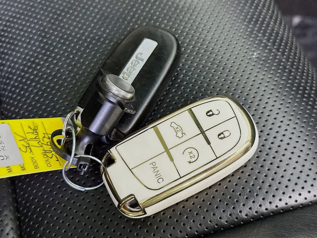 Thumbnail: 2019 Jeep Grand Cherokee - 21