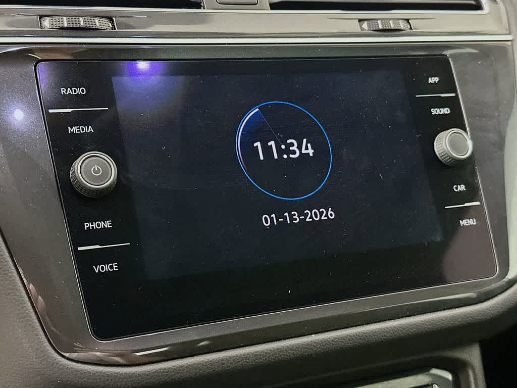 Thumbnail: 2021 Volkswagen Tiguan - 17