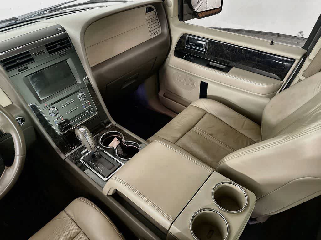 Thumbnail: 2016 Lincoln Navigator - 11