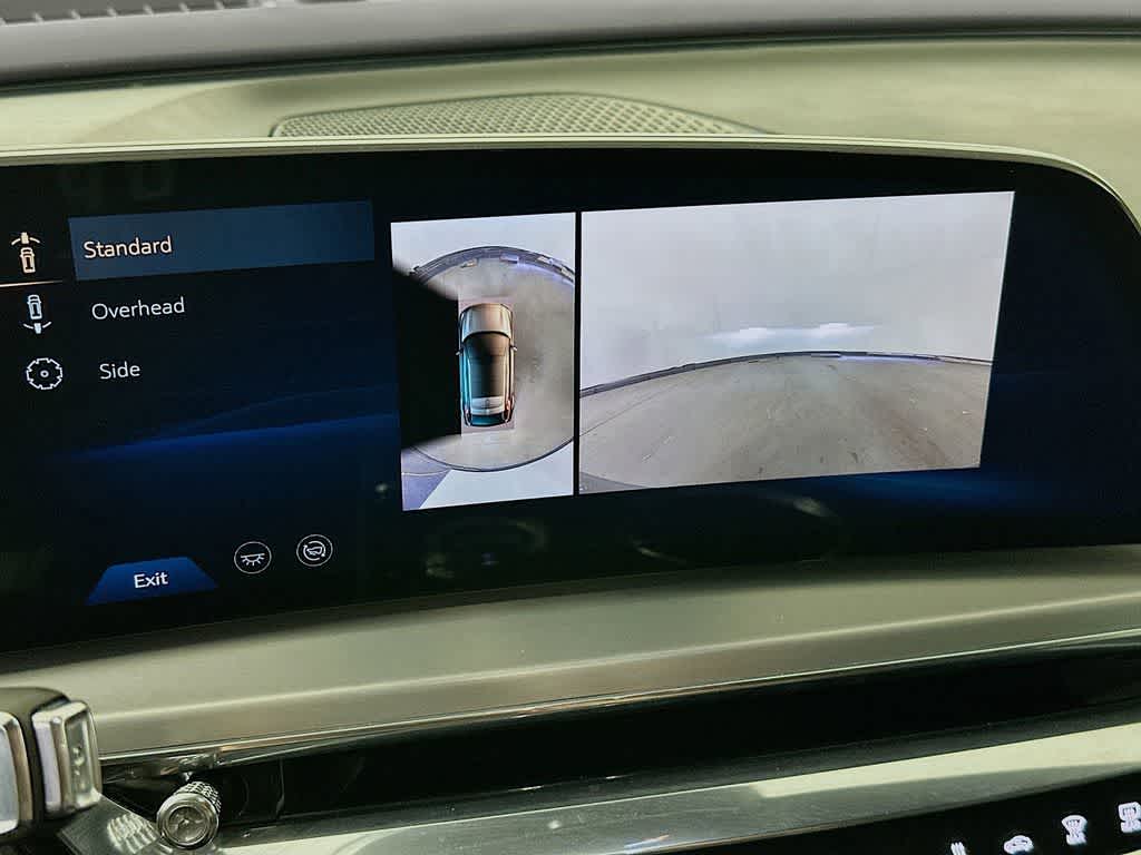 Thumbnail: 2024 Cadillac Lyriq - 27