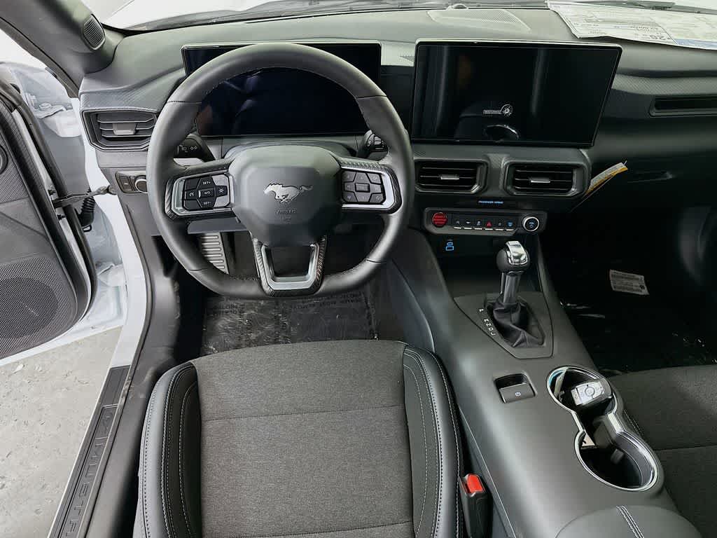 Thumbnail: 2025 Ford Mustang - 10