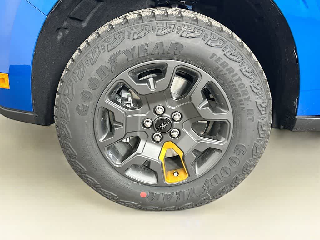 Thumbnail: 2025 Ford Maverick - 8