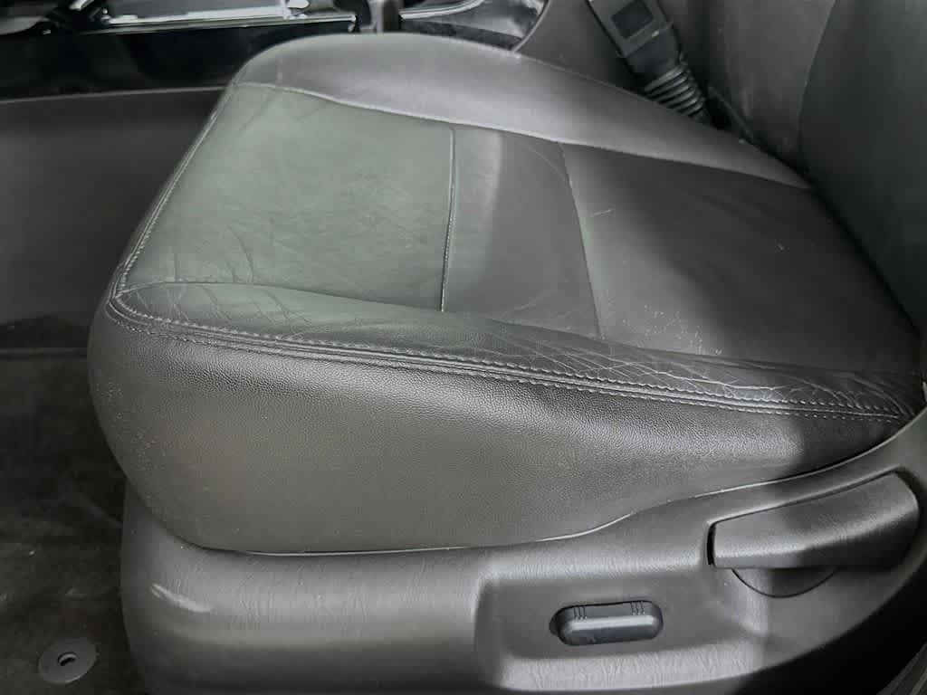 Thumbnail: 2012 Ford Escape - 28