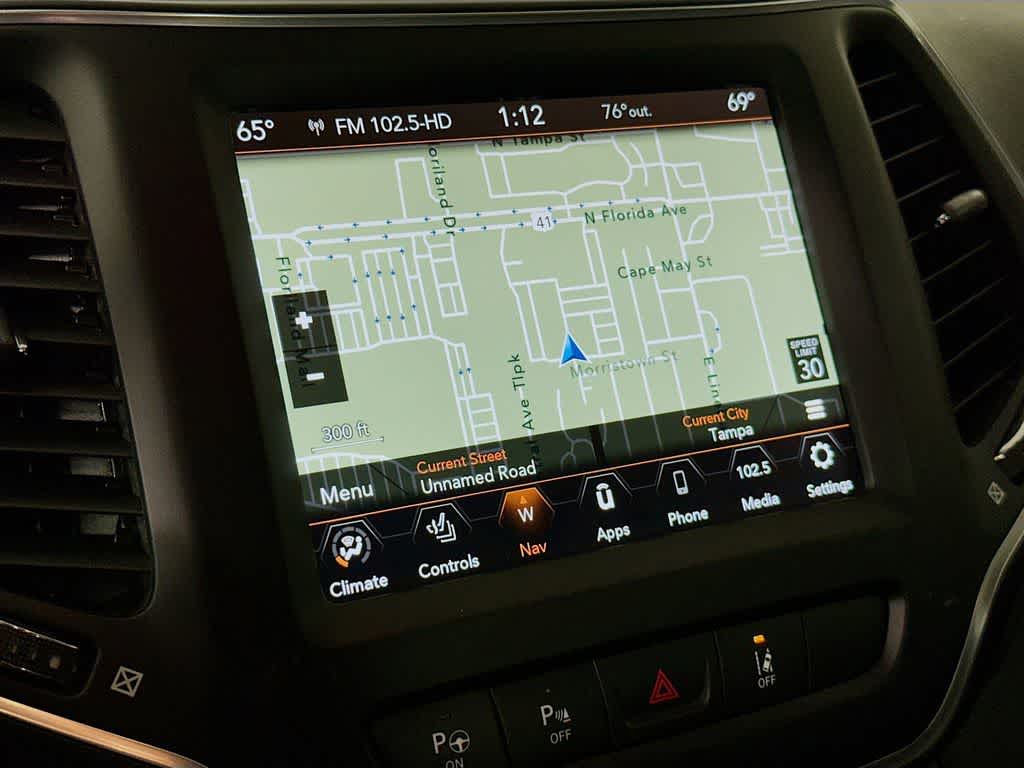 Thumbnail: 2023 Jeep Cherokee - 28