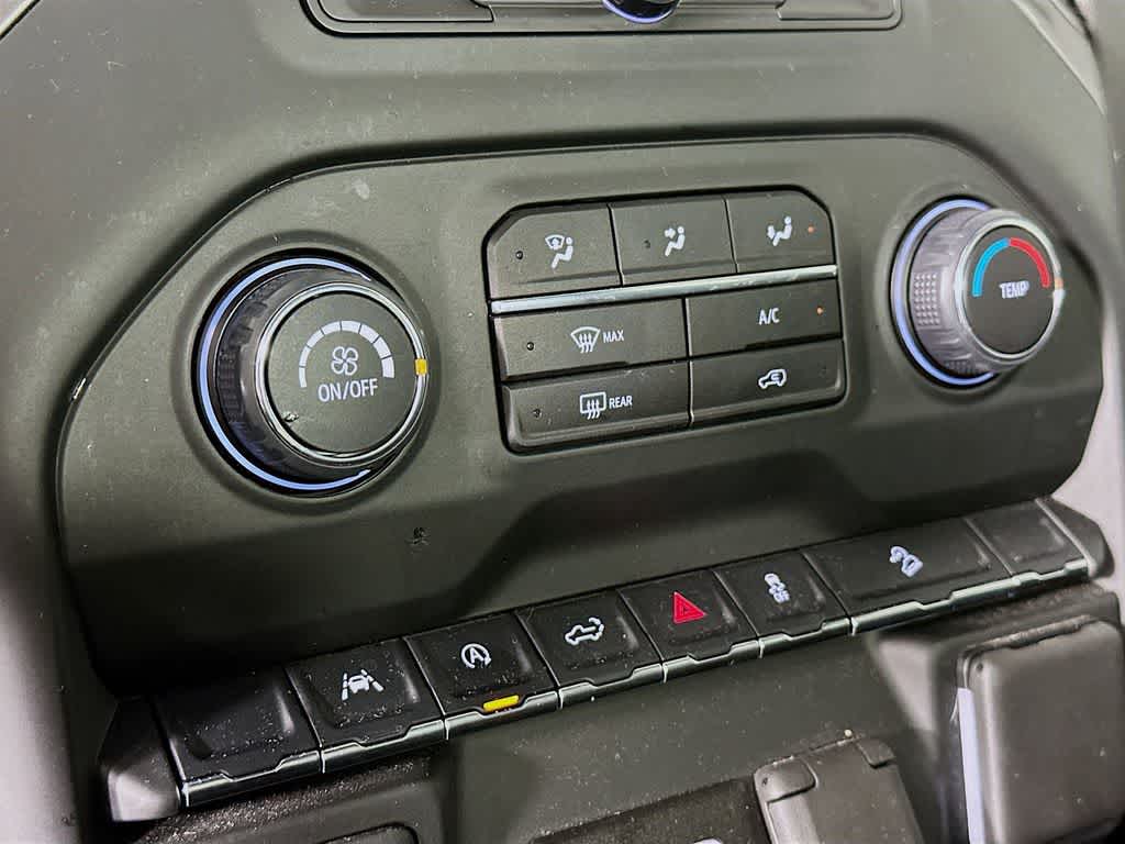 Thumbnail: 2024 Chevrolet Silverado 1500 - 17