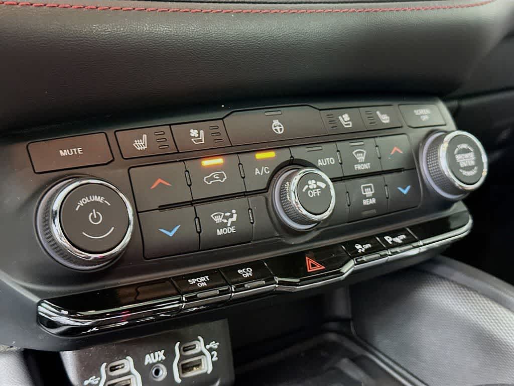 2023 Dodge Durango R/T 18