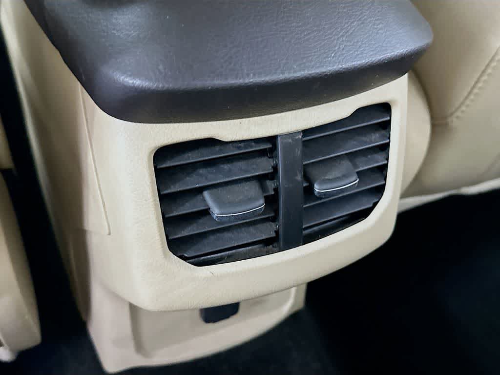 Thumbnail: 2016 Ford Fusion - 13