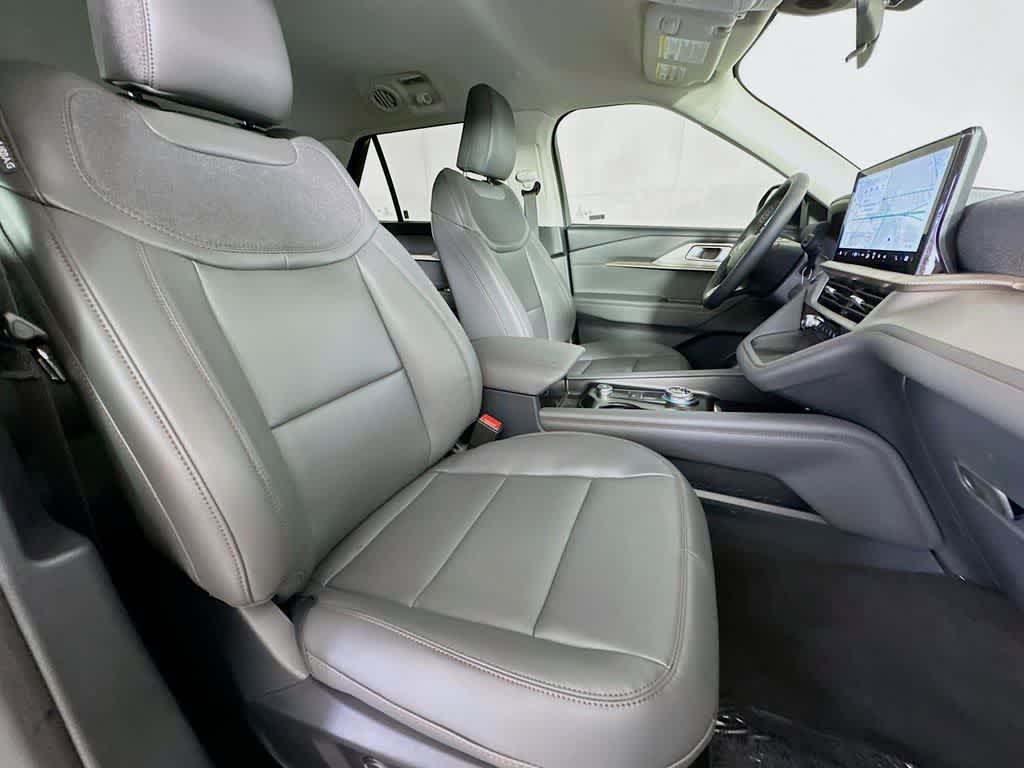 Thumbnail: 2025 Ford Explorer - 15