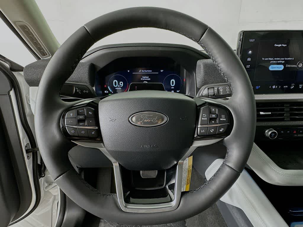 2025 Ford Explorer Platinum 16