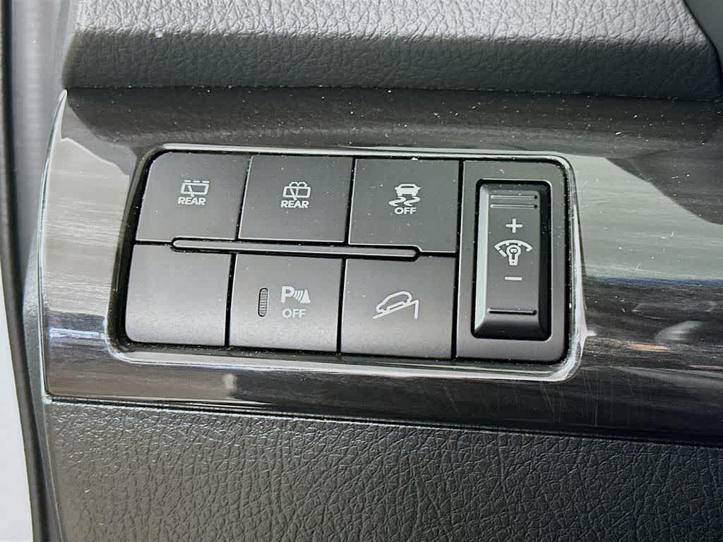 Thumbnail: 2012 Kia Sorento - 26