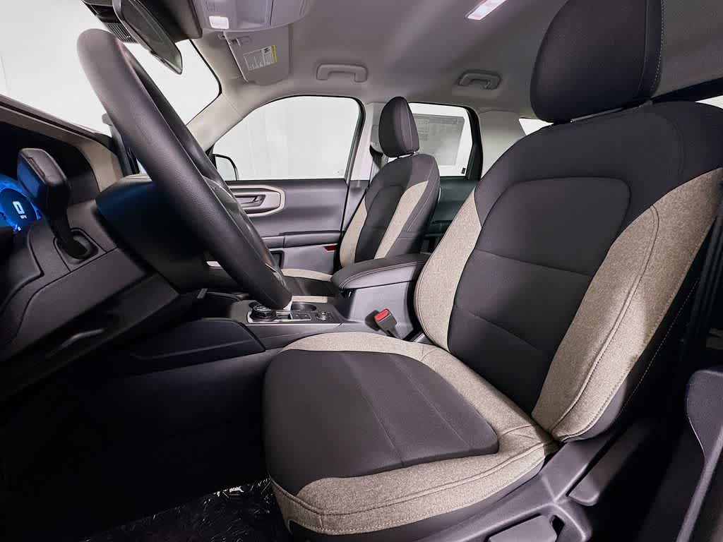 Thumbnail: 2025 Ford Bronco Sport - 12