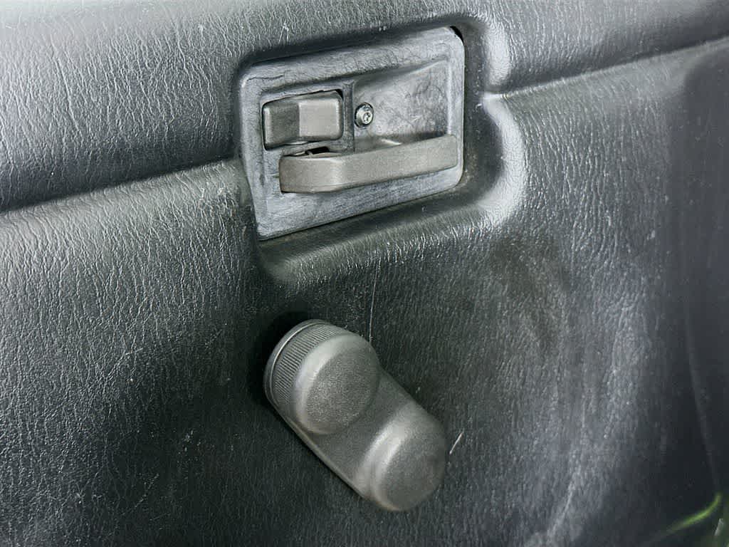 Thumbnail: 2001 Jeep Wrangler - 24