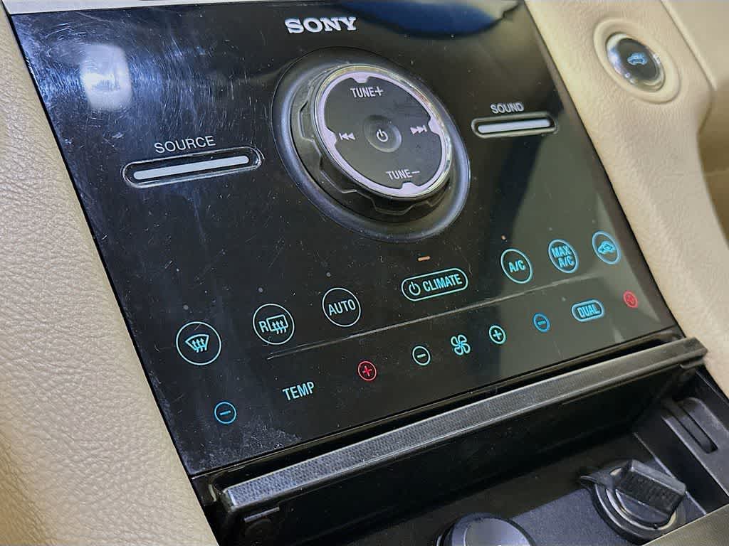 Thumbnail: 2014 Ford Taurus - 18