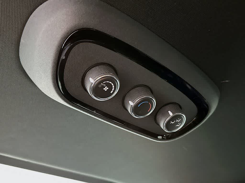 Thumbnail: 2025 Dodge Durango - 13