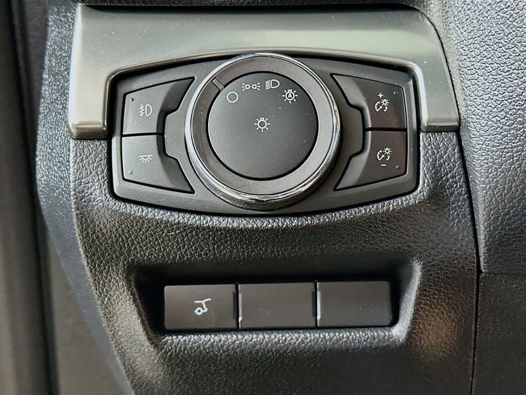 Thumbnail: 2019 Ford Explorer - 27