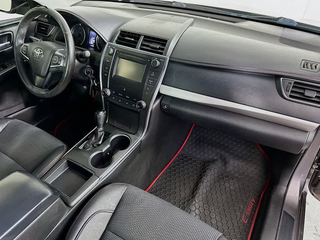 Thumbnail: 2017 Toyota Camry - 30