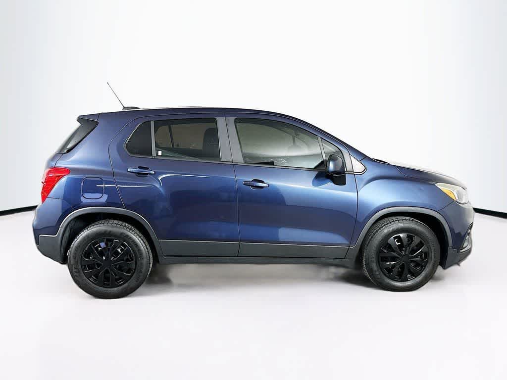 Thumbnail: 2018 Chevrolet Trax - 25