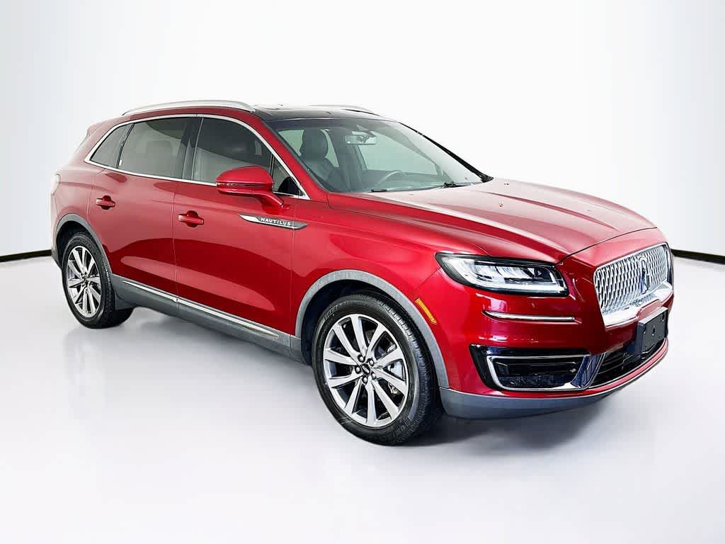 Thumbnail: 2019 Lincoln Nautilus - 24