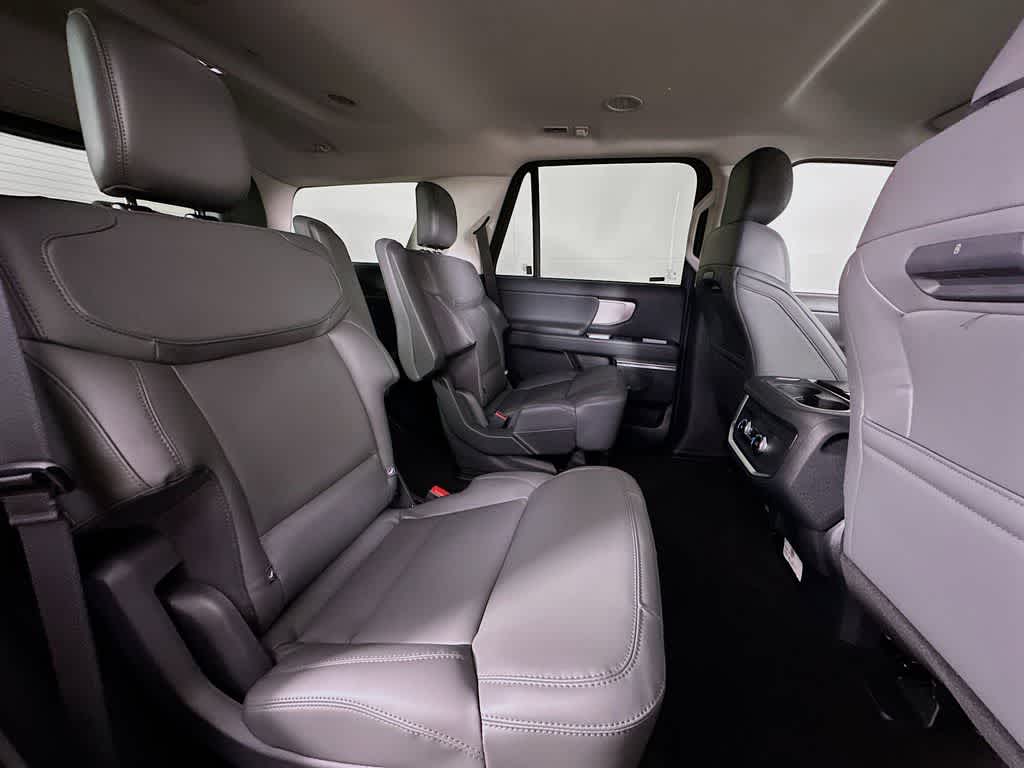 Thumbnail: 2026 Ford Expedition - 31