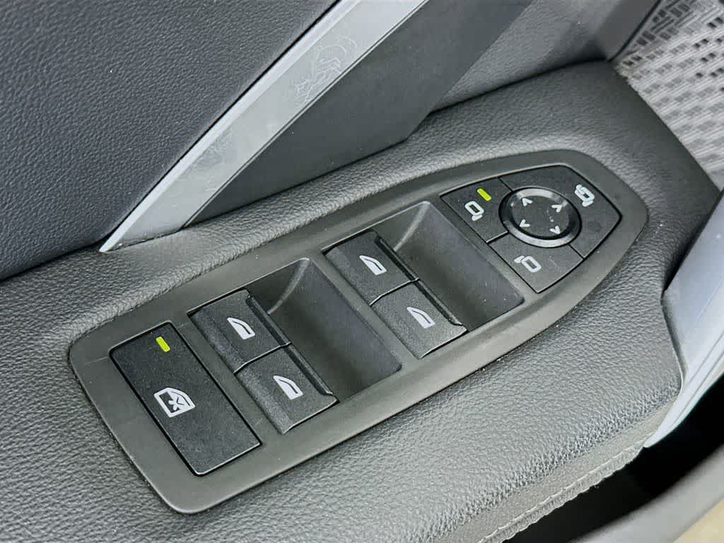 2023 BMW X1 xDrive28i 28