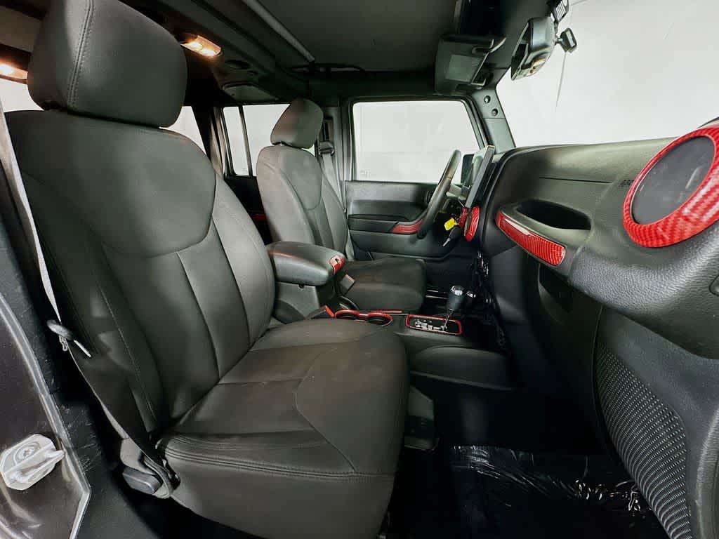 Thumbnail: 2017 Jeep Wrangler - 14