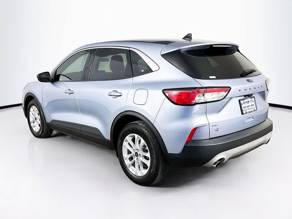 Thumbnail: 2022 Ford Escape - 4
