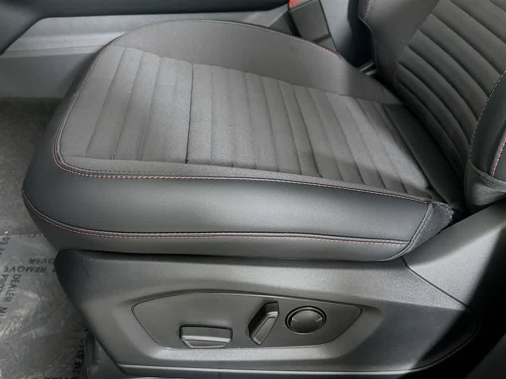 2025 Ford Explorer ST-Line 30