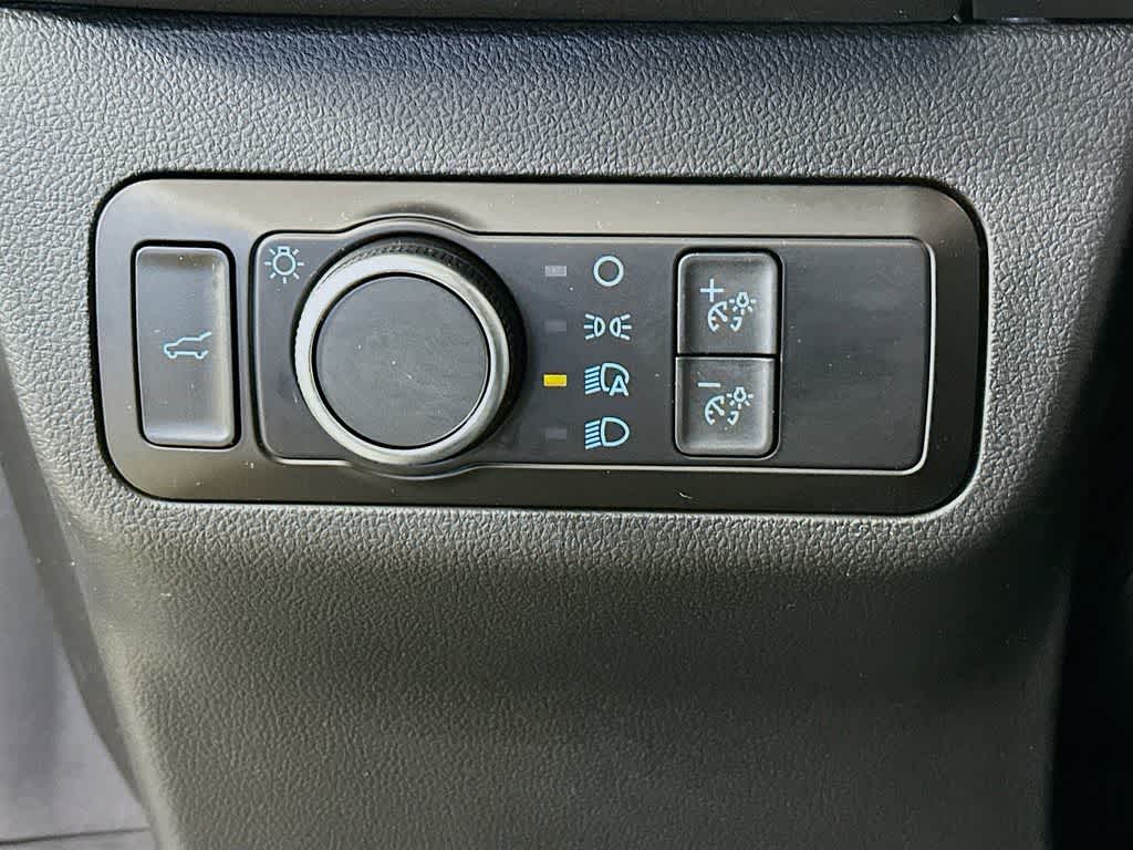 Thumbnail: 2022 Ford Escape - 27