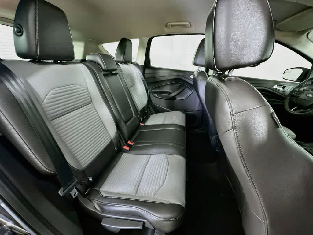 Thumbnail: 2017 Ford Escape - 31