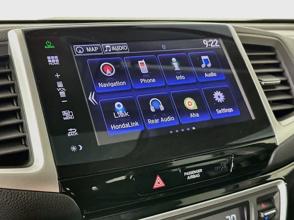 Thumbnail: 2016 Honda Pilot - 17