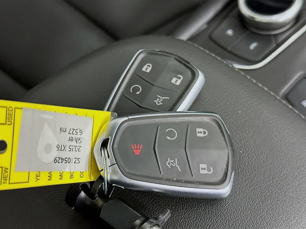 Thumbnail: 2025 Cadillac XT6 - 21