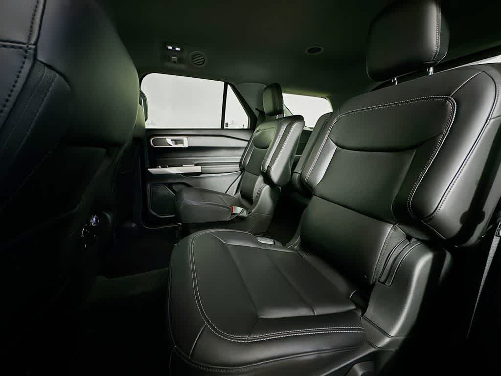 Thumbnail: 2022 Ford Explorer - 34