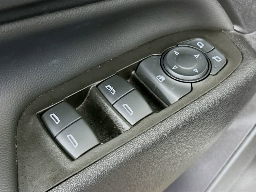 Thumbnail: 2022 Chevrolet Equinox - 28
