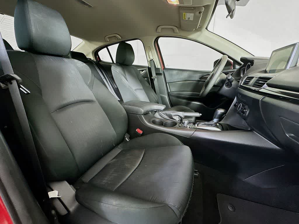 Thumbnail: 2015 Mazda Mazda3 - 14