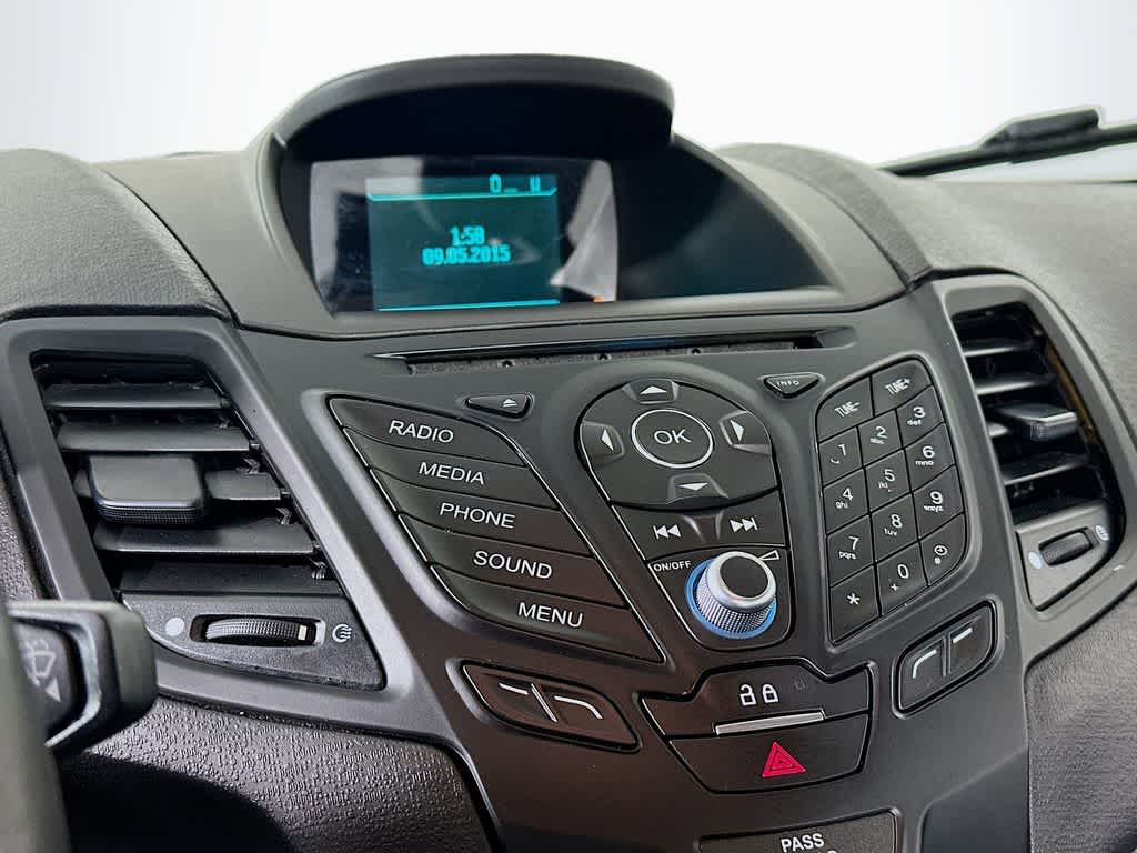 Thumbnail: 2016 Ford Fiesta - 16