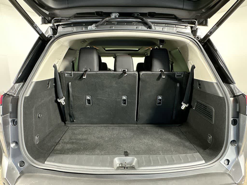 Thumbnail: 2022 Nissan Pathfinder - 21