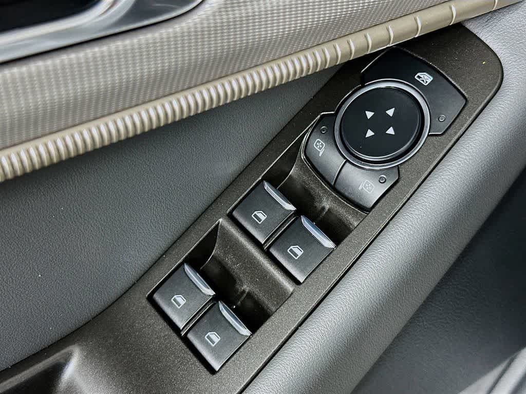 Thumbnail: 2025 Ford Explorer - 28