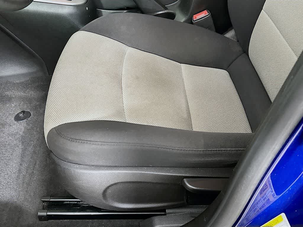 Thumbnail: 2013 Chevrolet Cruze - 27