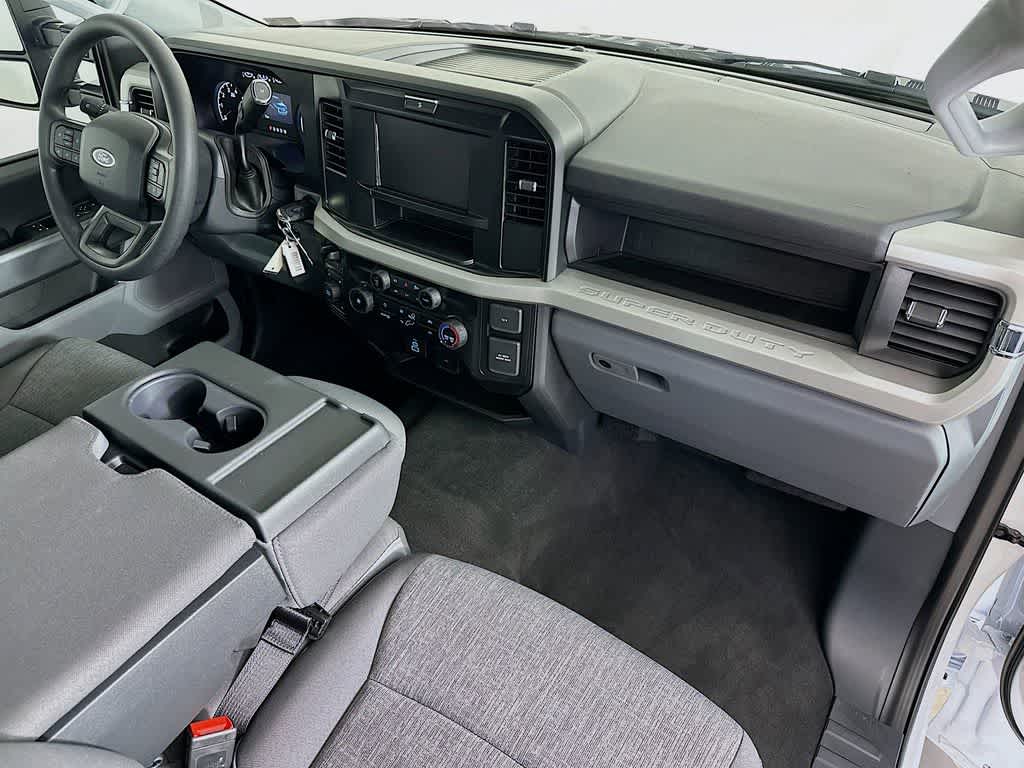 Thumbnail: 2026 Ford F-250 - 31