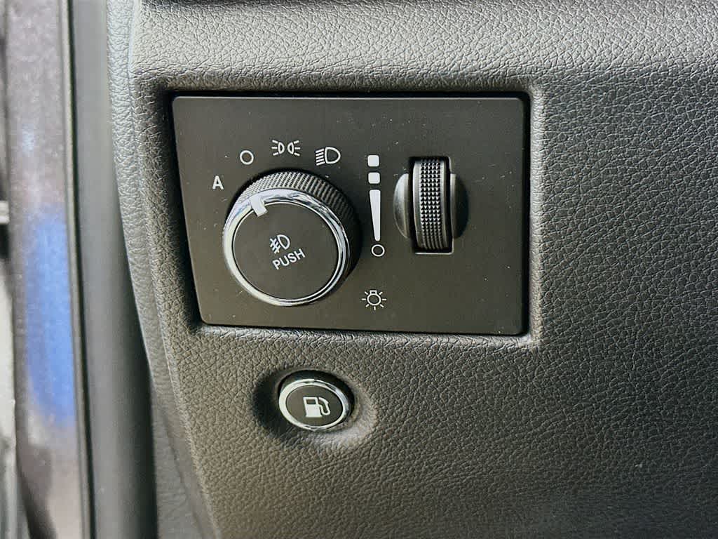 Thumbnail: 2020 Jeep Grand Cherokee - 27