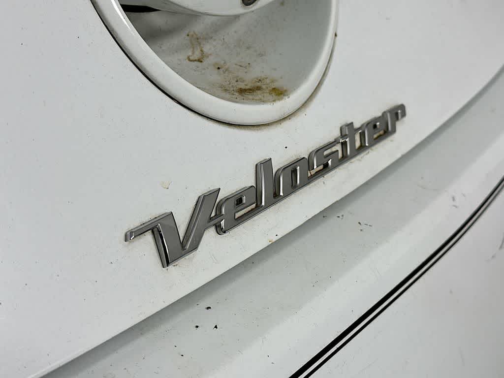 Thumbnail: 2015 Hyundai Veloster - 7