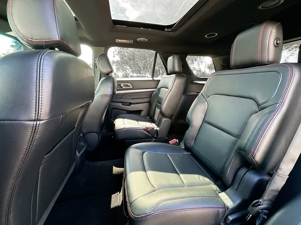 2016 Ford Explorer Sport 14