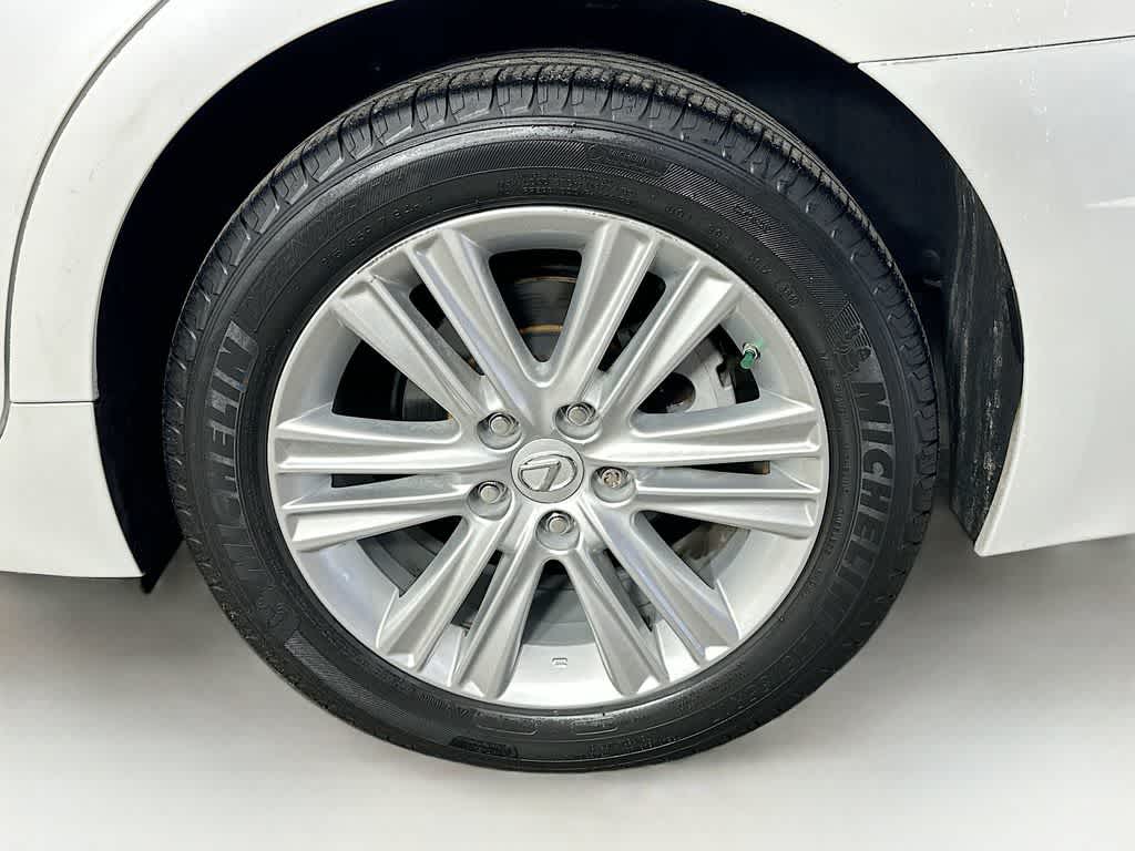Thumbnail: 2015 Lexus ES - 8