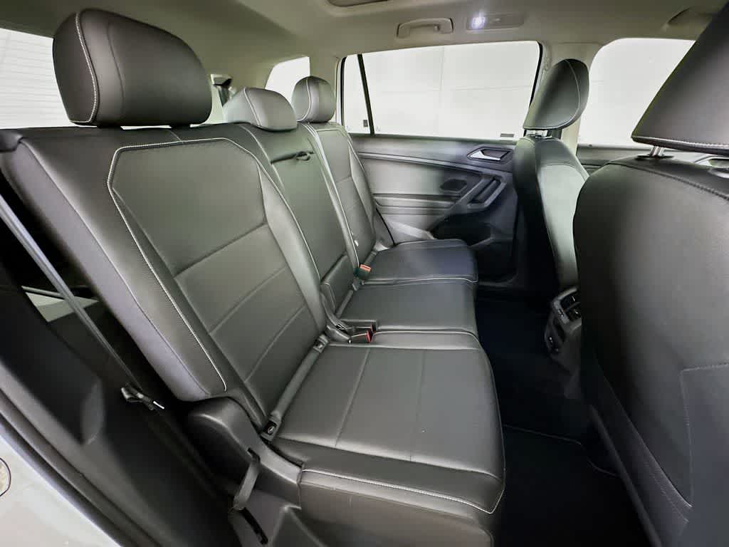 Thumbnail: 2021 Volkswagen Tiguan - 31