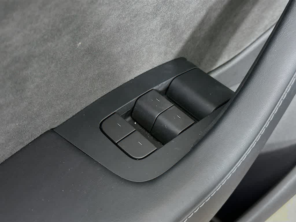 Thumbnail: 2021 Tesla Model 3 - 28