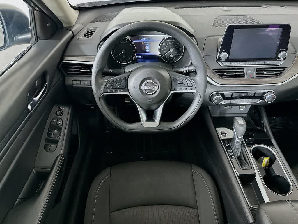 Thumbnail: 2024 Nissan Altima - 10