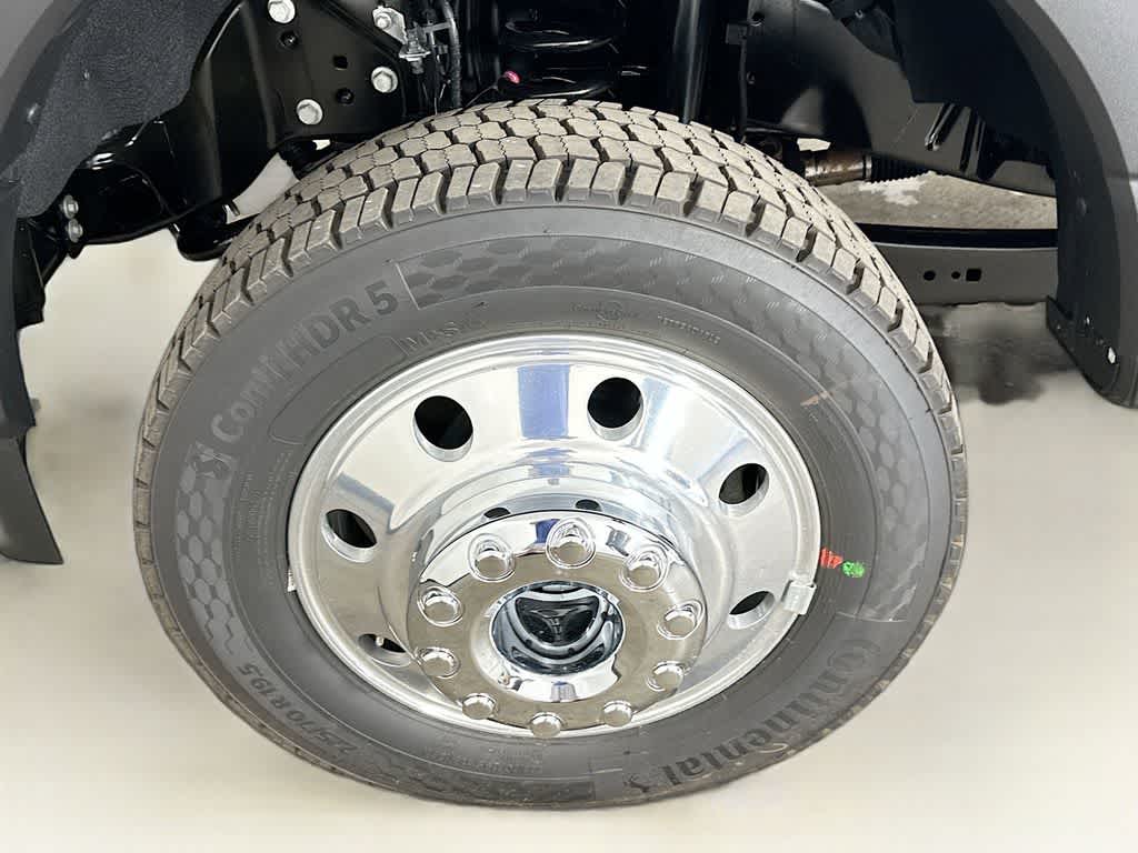 Thumbnail: 2026 Ford F-450 - 8