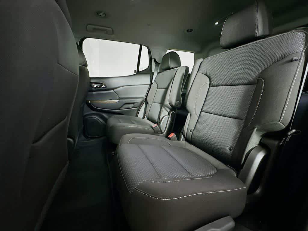 Thumbnail: 2023 GMC Acadia - 14